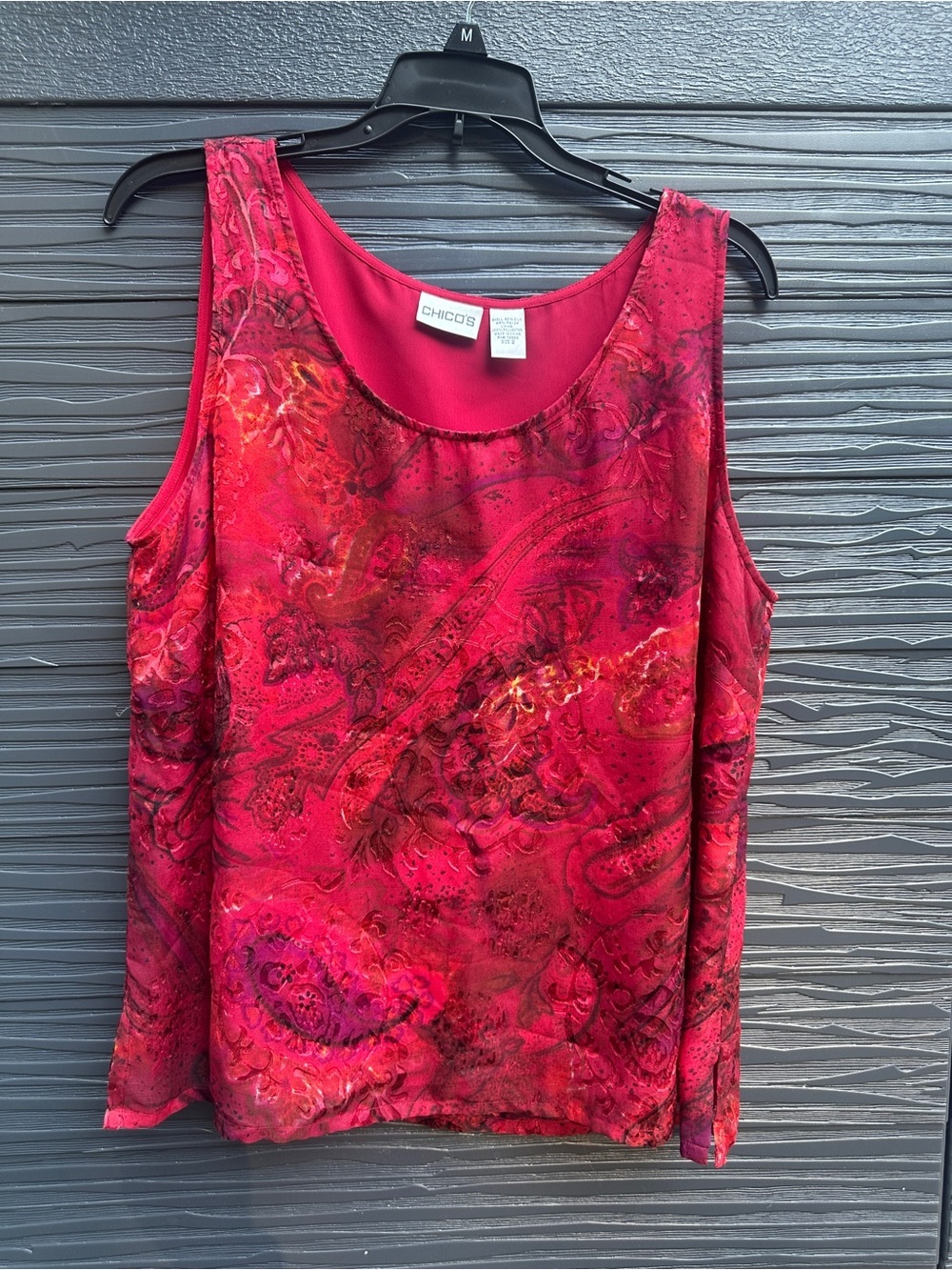Chico's Women’s Vibrant Pink-Red Paisley Scoop Tank